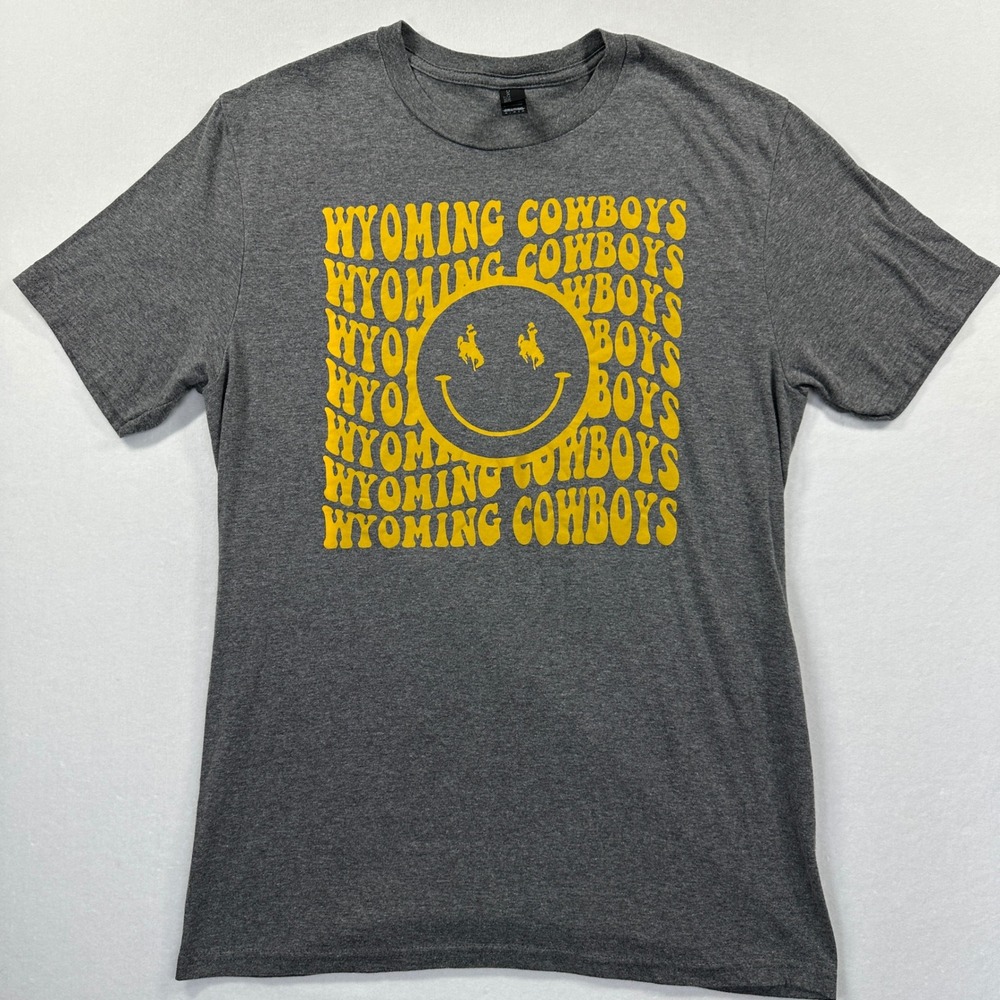 Wyoming Cowboys T-Shirt Medium Grey Yellow Retro Smiley Face Gameday Fan Gear